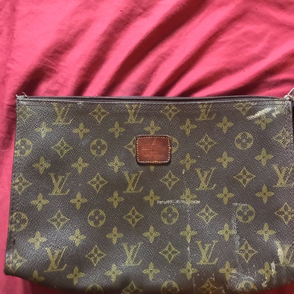 100% authentic Louis Vuitton make up bag - Picture 6 of 8